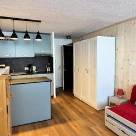 Trois Vallees - Pour 3 Personnes A Proximite Des Commerces . Mae-7764 Appartement *